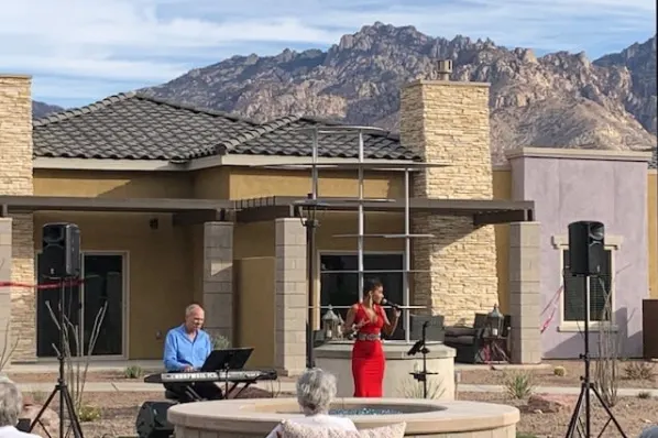 Dynamic Holiday Signature Performance by the Talented Crystal Stark
