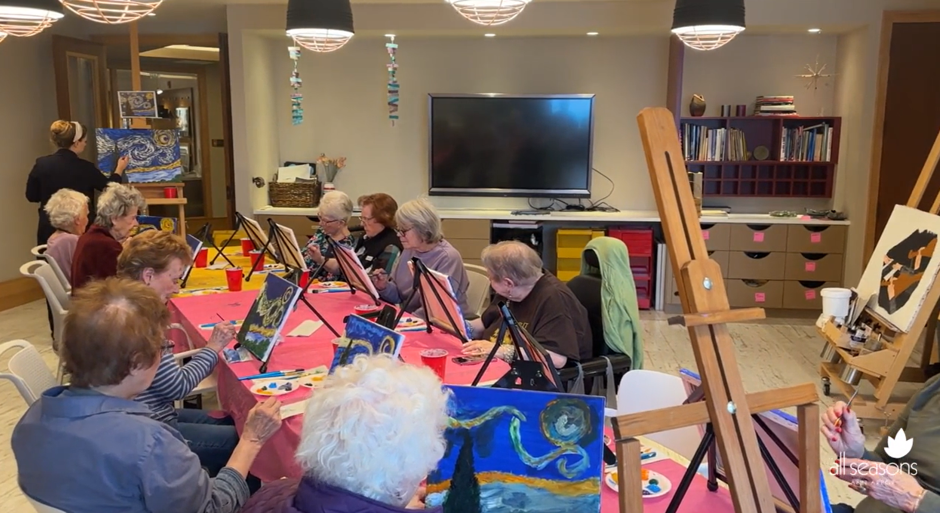 Senior living Ann Arbor - Art class