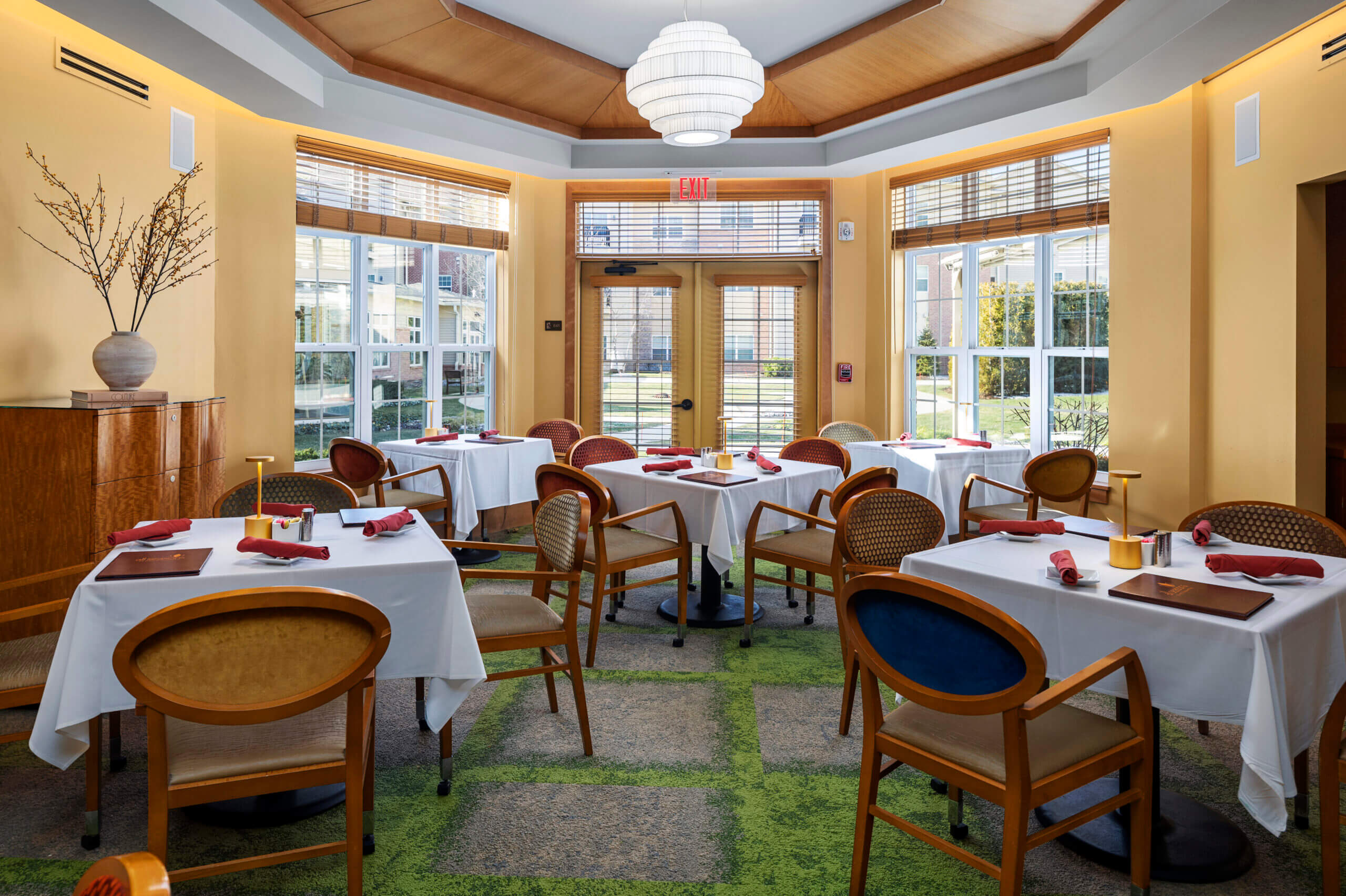 All Seasons West Bloomfield Dining Hall